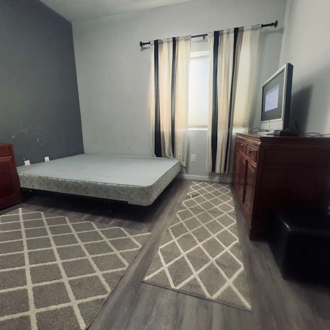 Bill's room