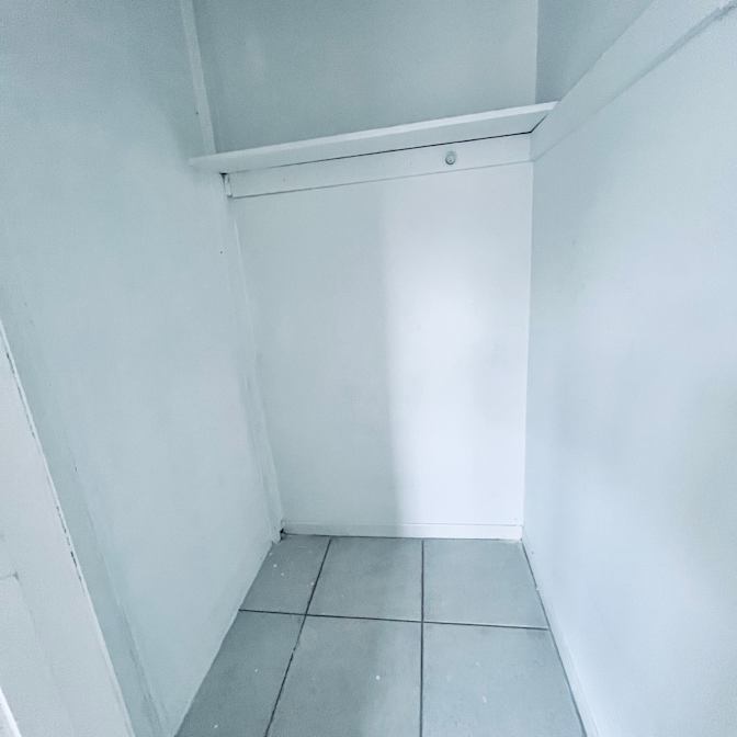 Yakory's room