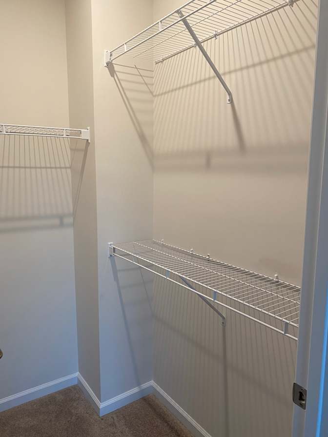 Alcove Rooms's room