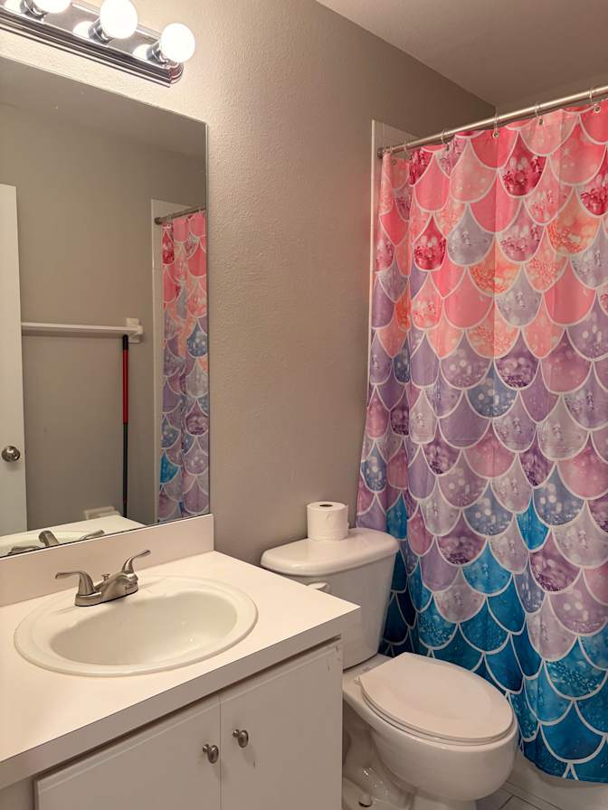 Shelley's room