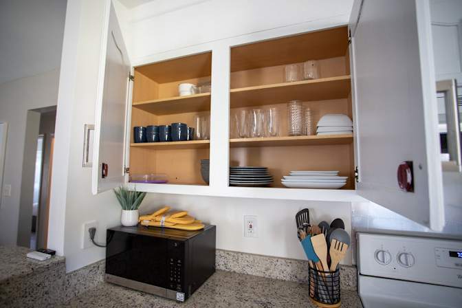 Alcove Rooms's room