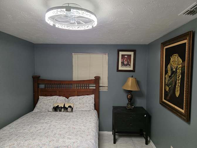 PadSplit's room