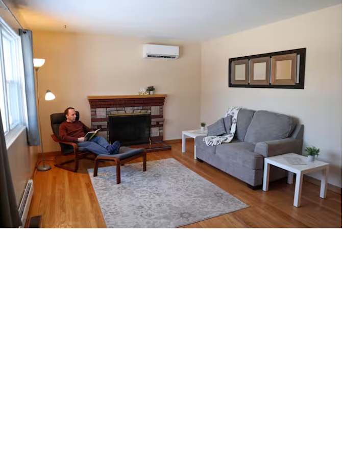 Lynn's room