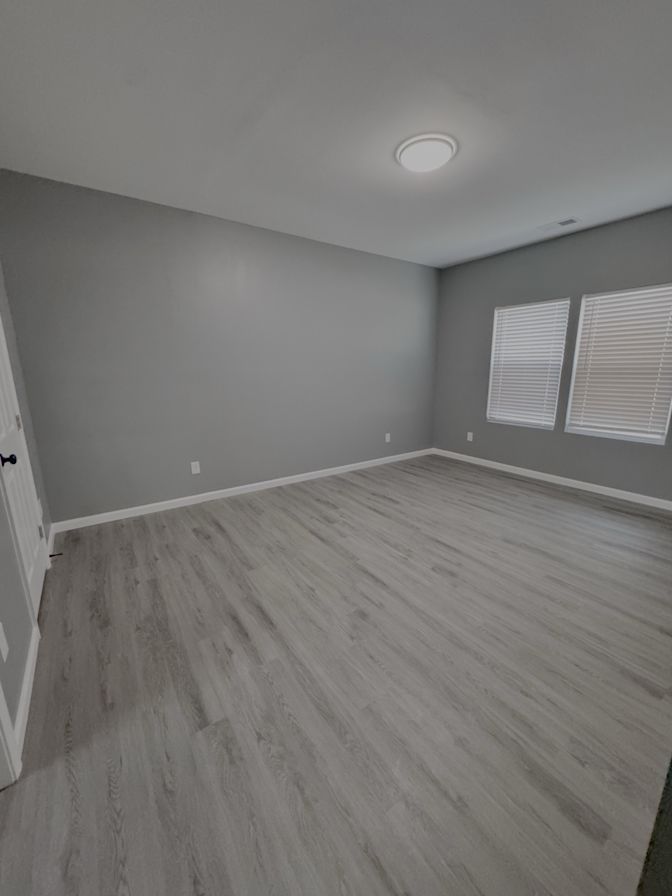 Emari's room