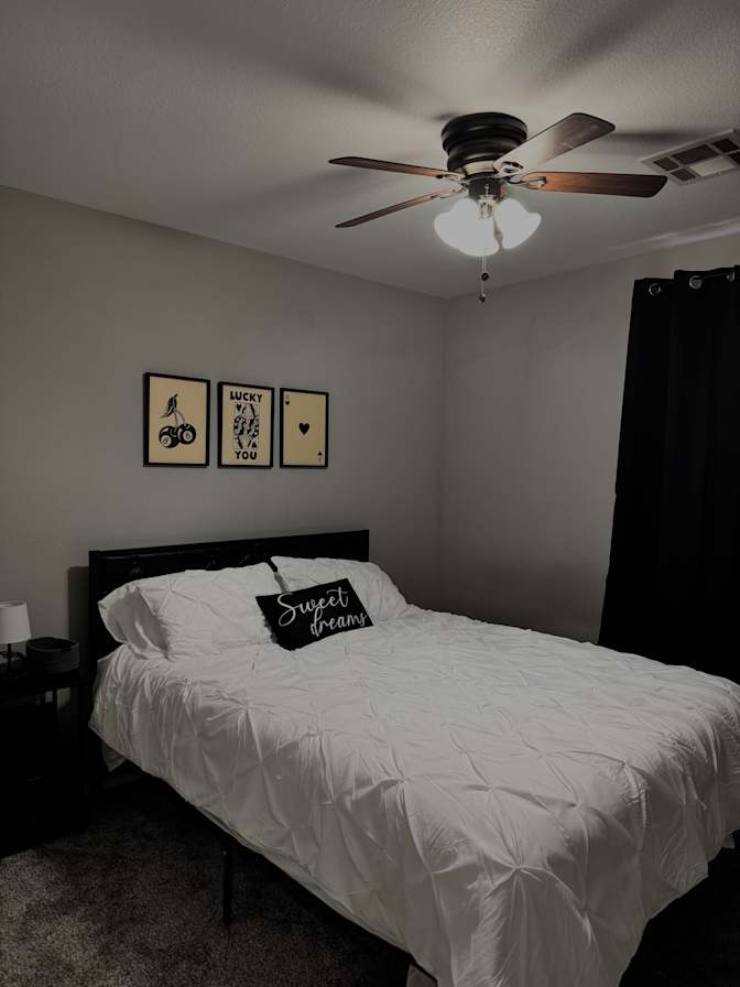 Jordyn's room
