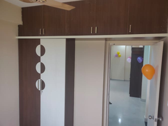Sanket's room