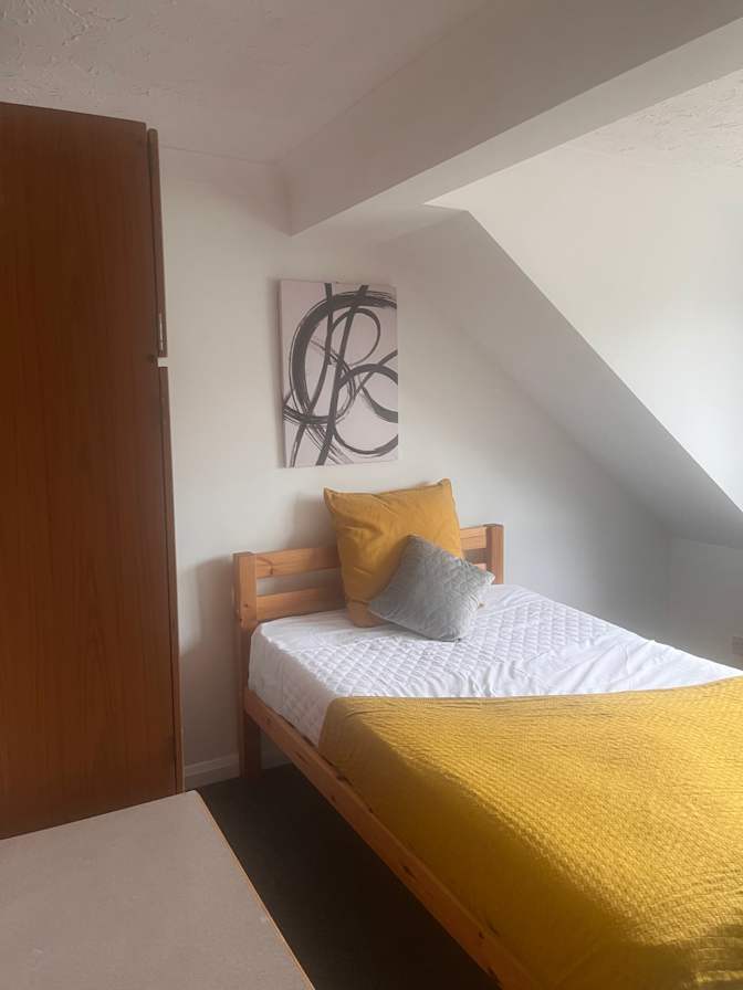 Sandra Reid's room