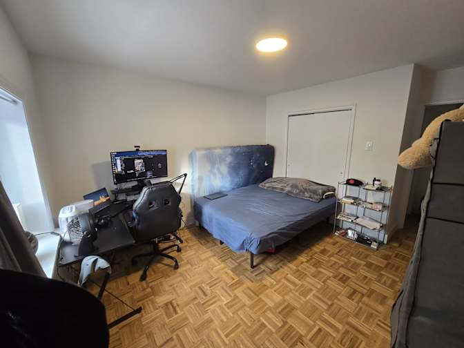 Benny Daniel Tharigopala's room