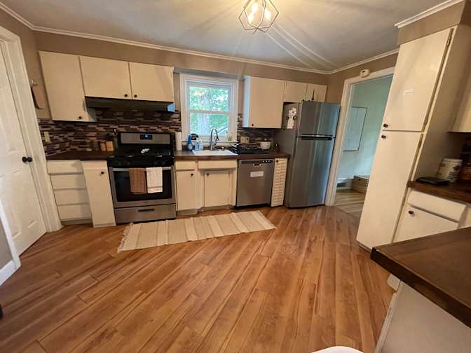 Lotus Consulting and Management LLC's room