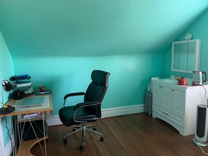 Elisa's room