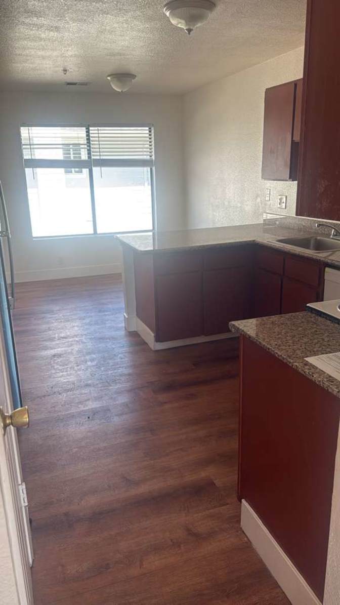 Reliantrental's room