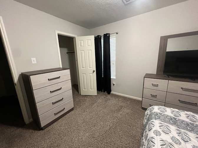 Litzy's room