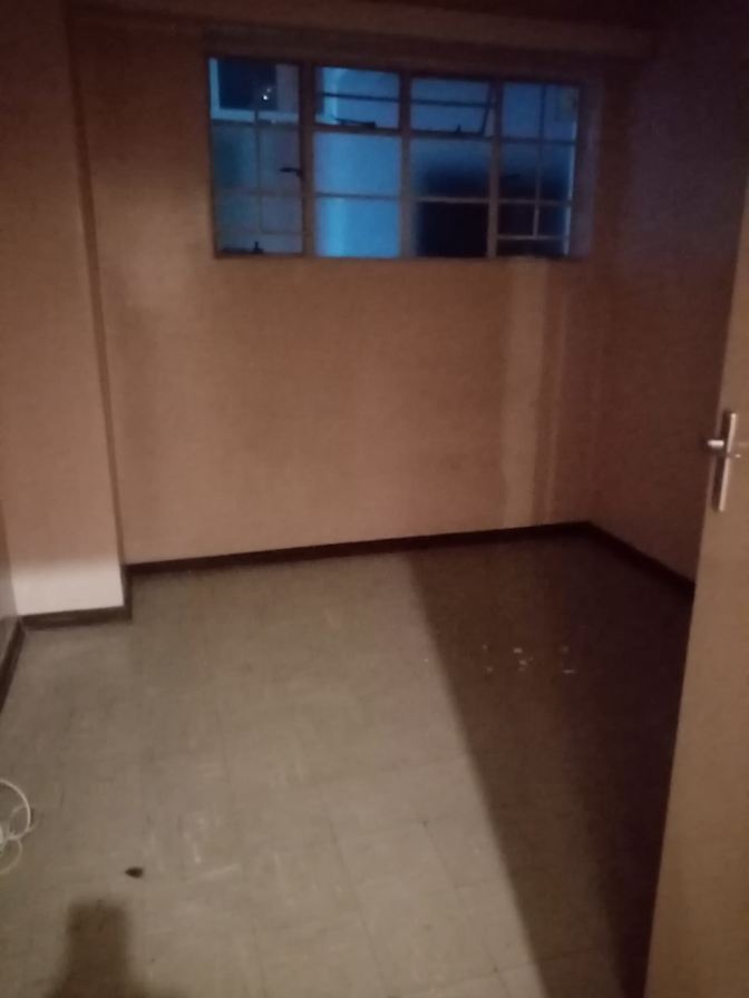 Llewellyn's room