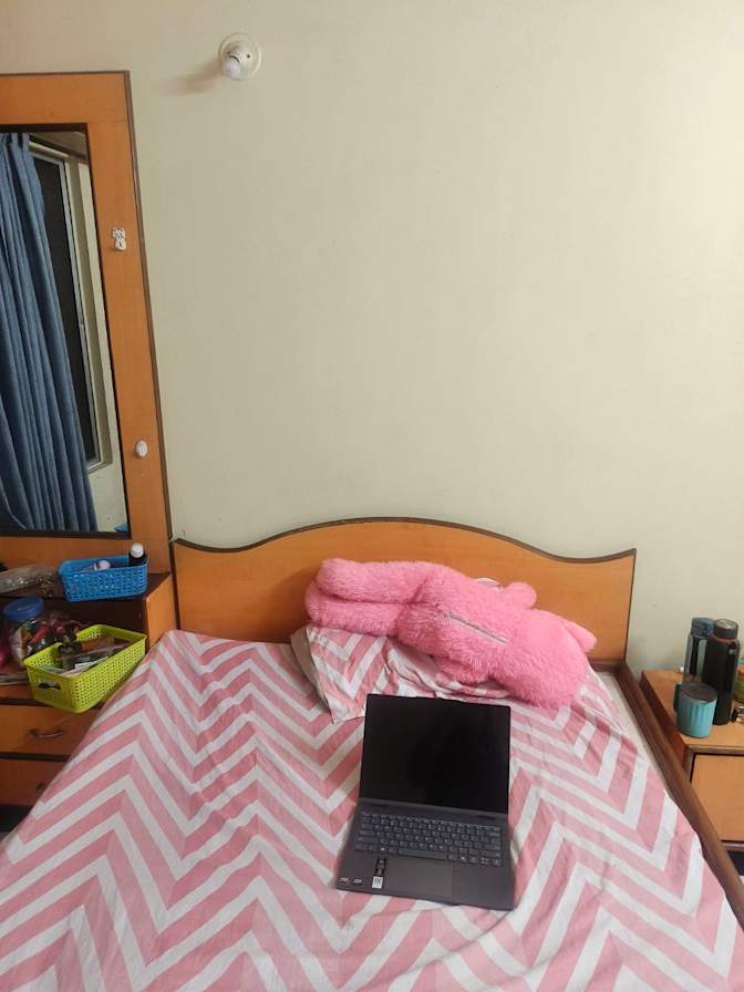 NIYASHA AGARWAL's room