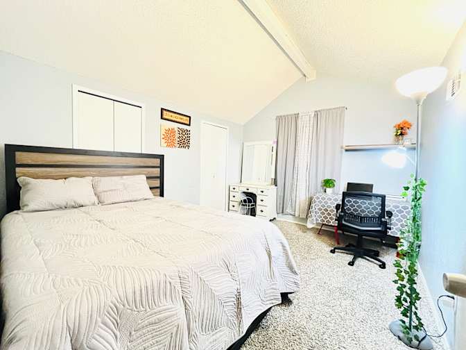 Vivian's room