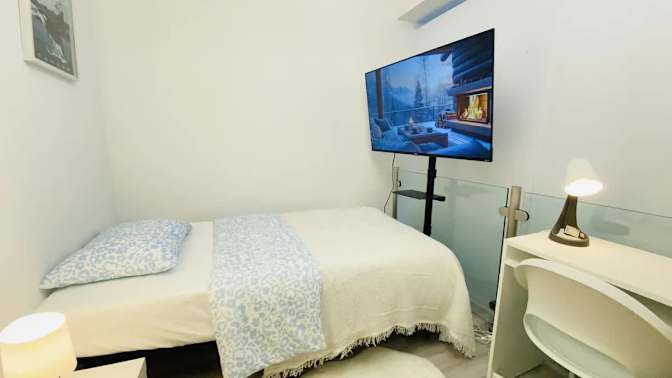 Rey's room