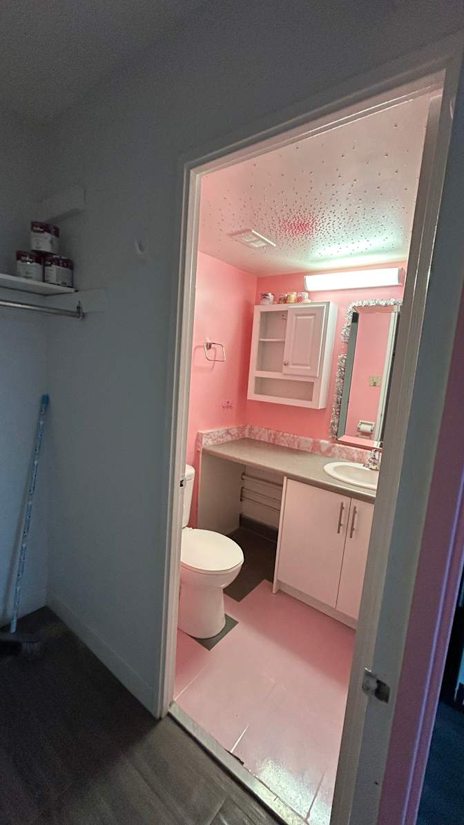 Maule's room