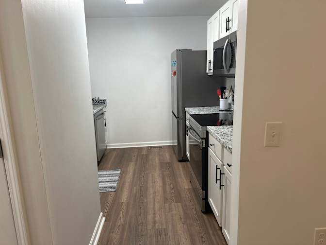 Alcove Rooms's room