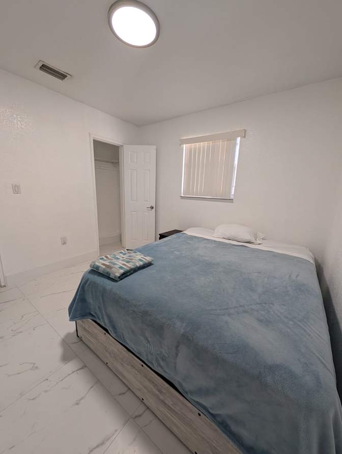 ovidio rojas's room