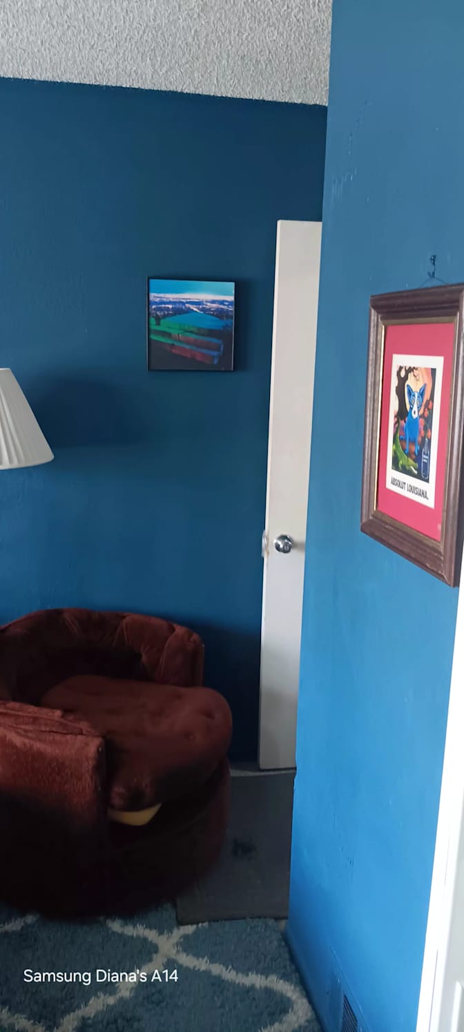 LEE's room