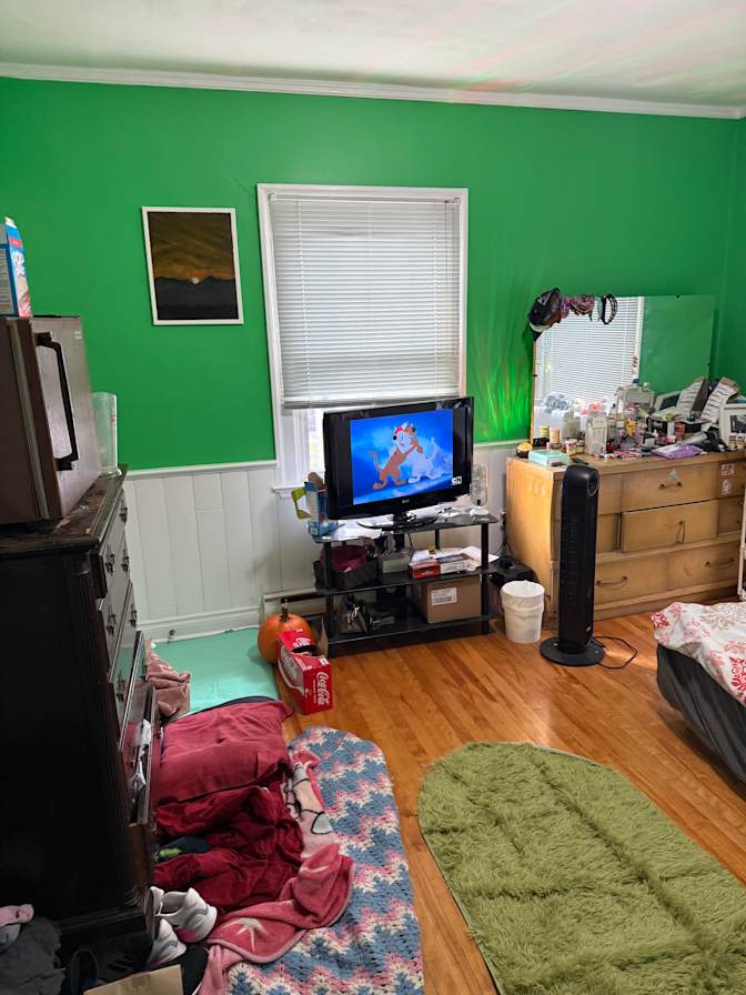 Robert Perault's room
