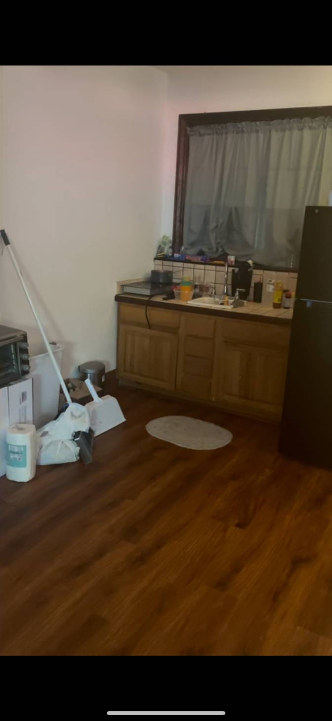 SANJNA's room