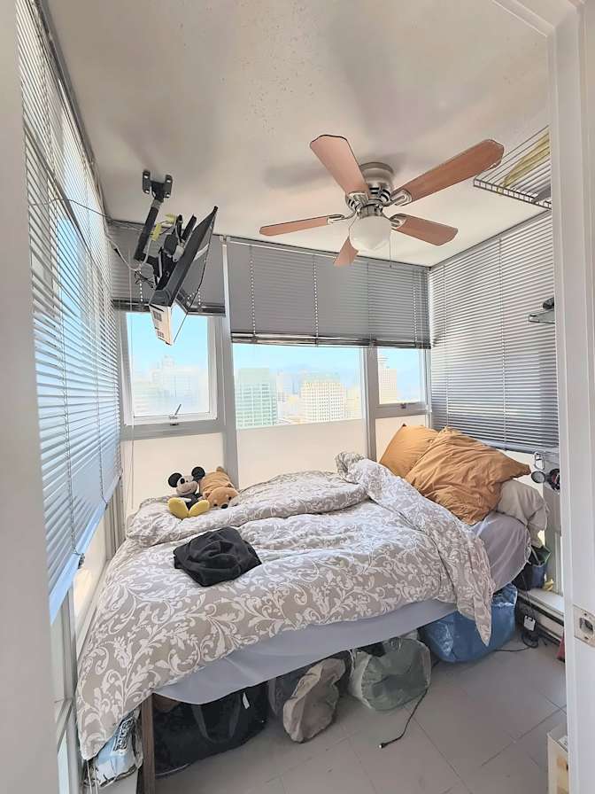 Keish's room