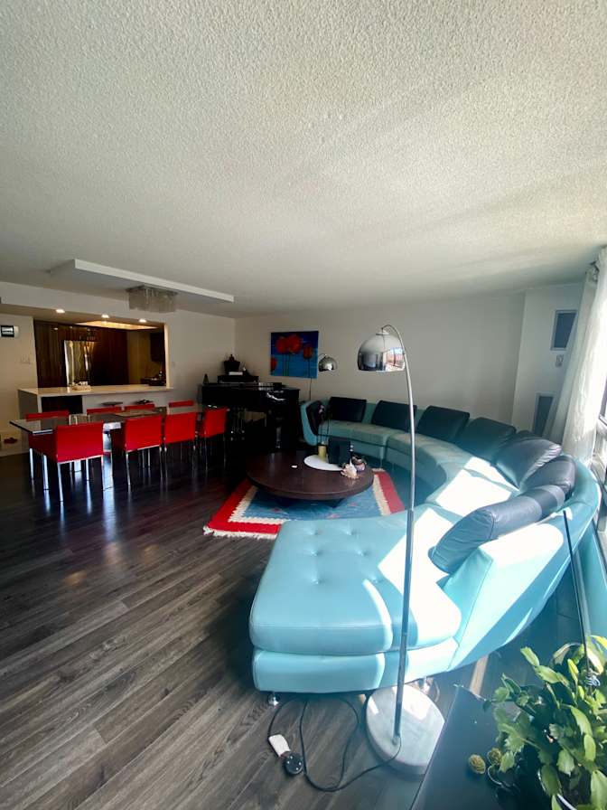 Xander Lee's room