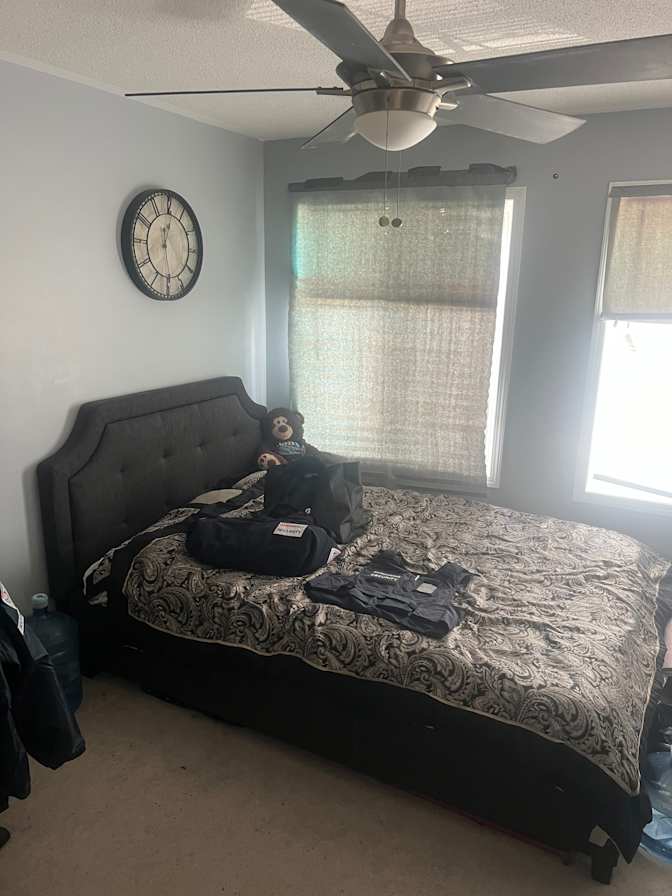 rahul mehra's room
