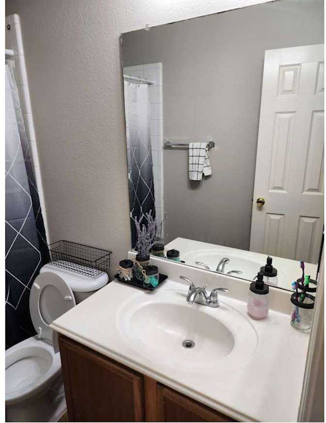 Elise's room