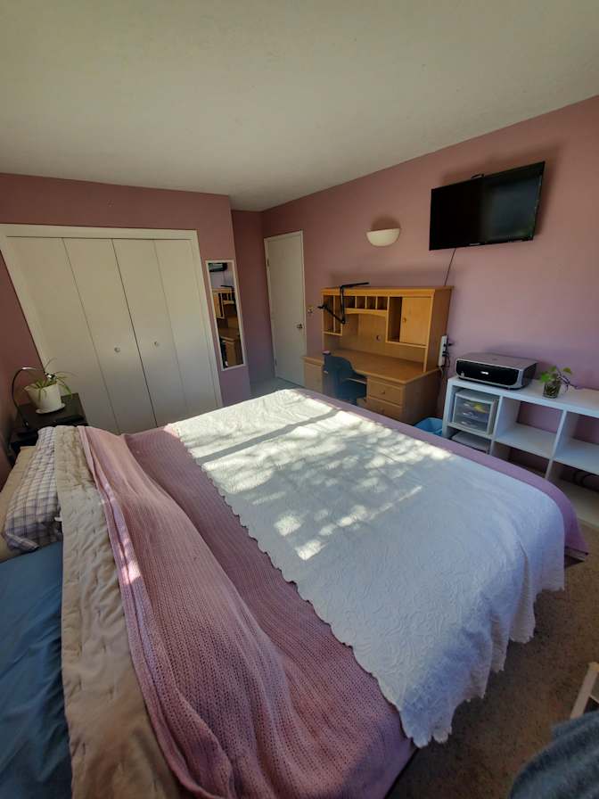 SILAS's room