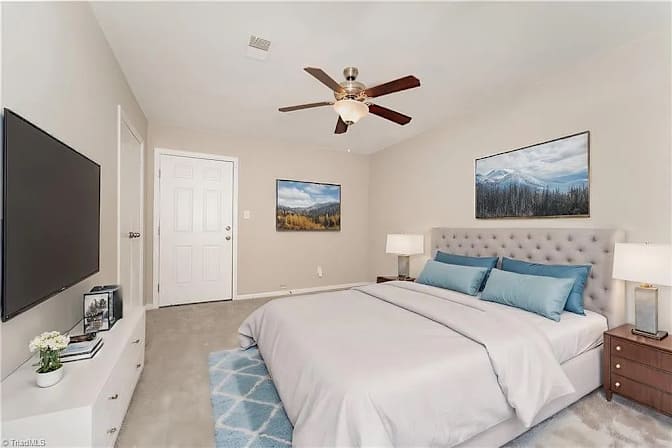 Alcove Rooms's room