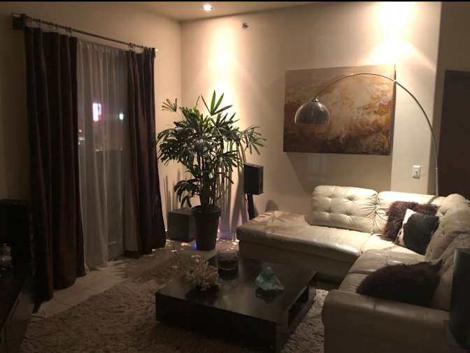 Eric A Woodlee's room