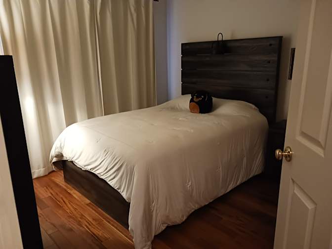 Jean M. Koleszar's room