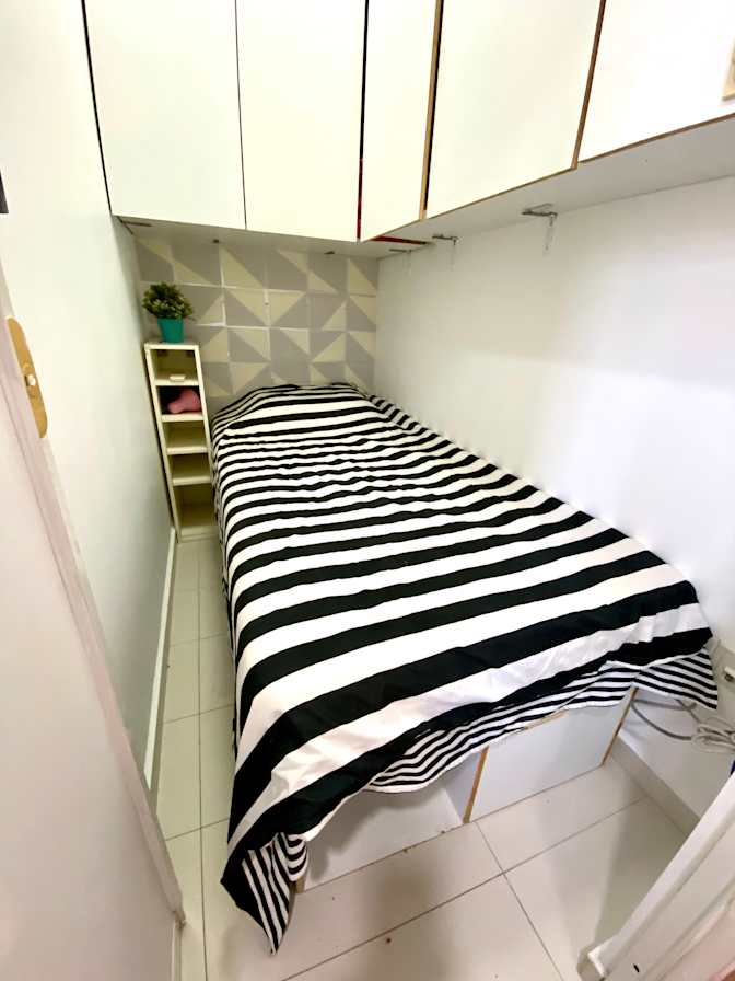 CAIHUA YANG's room