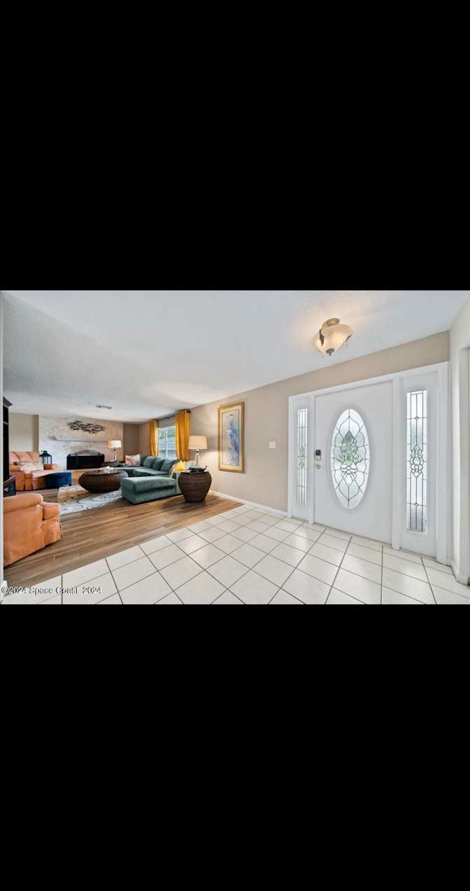 Foster's room