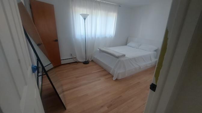 Westwood Poolhouse's room