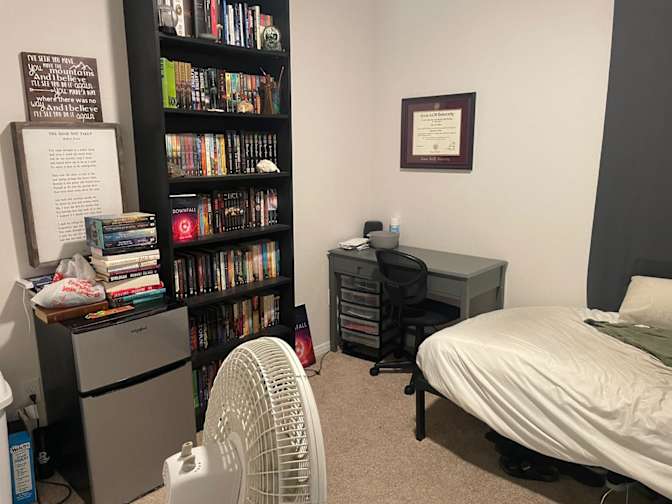 Akshay's room