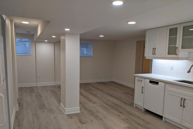 Slava Desanti's room