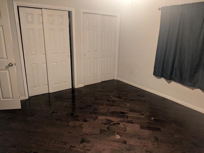 Thomas's room
