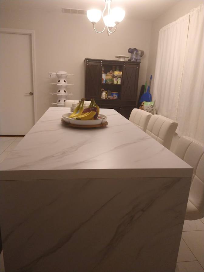 Alcove Rooms's room