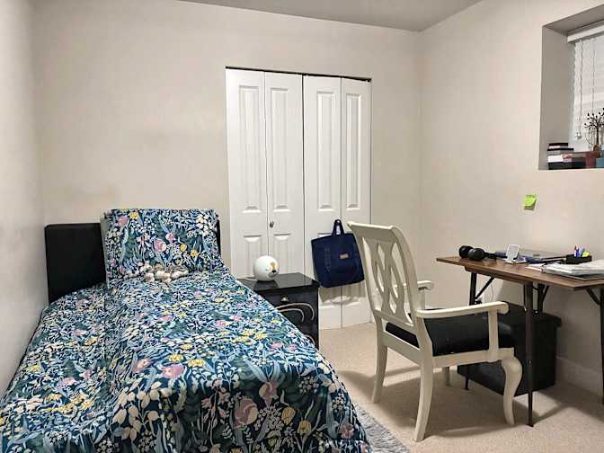 Tia's room
