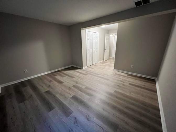 Alcove Rooms's room