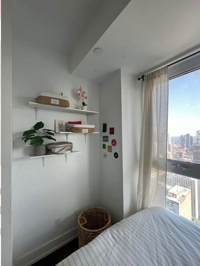 Ana's room