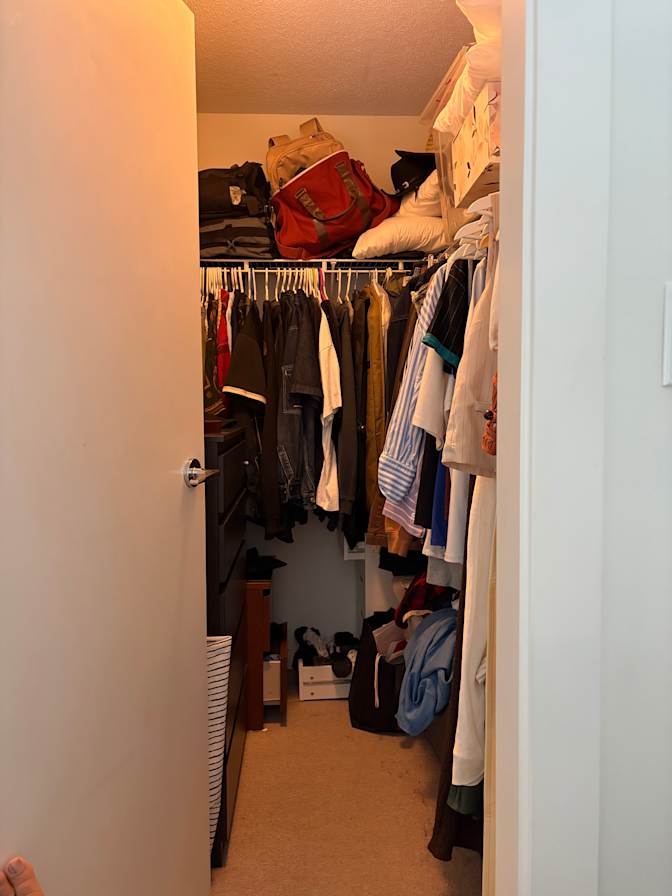 Carlo's room