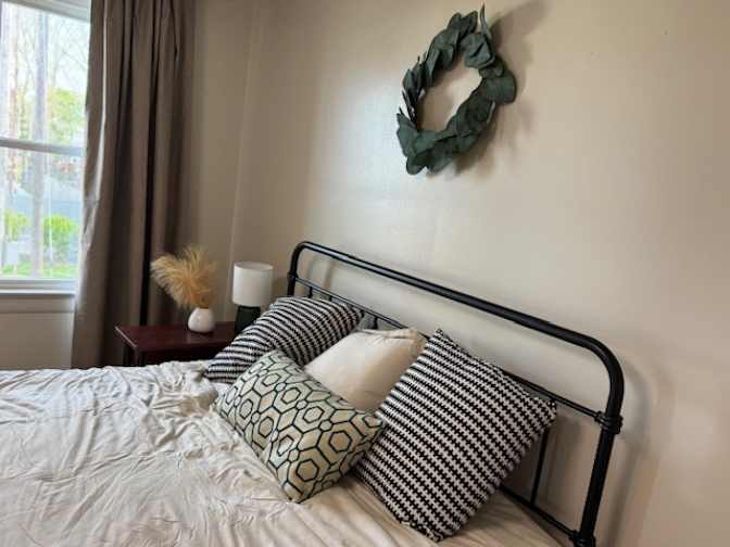 Elisa's room