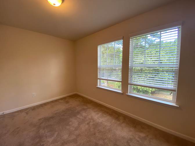 Alcove Rooms's room