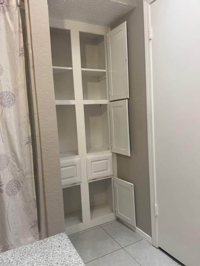 Sergio's room
