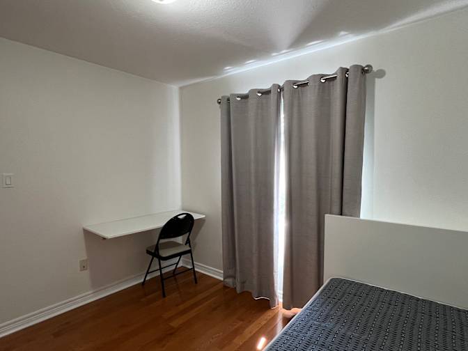 Linda's room