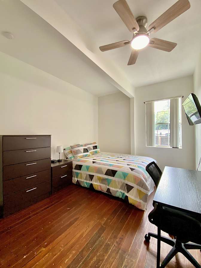 PadSplit's room